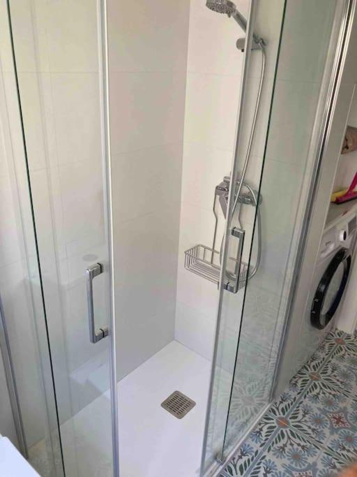 Piso Centrico Con Garaje Privado Gratis Apartment Сантандер Екстериор снимка